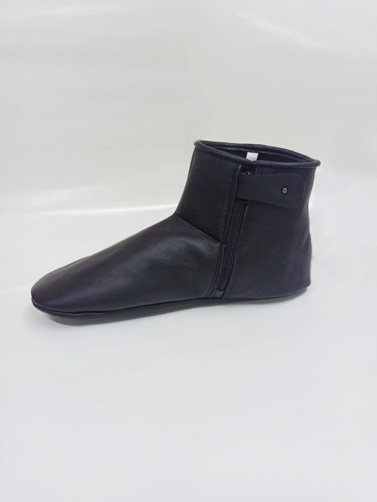 Хуффи з натуральної шкіри чорного кольору