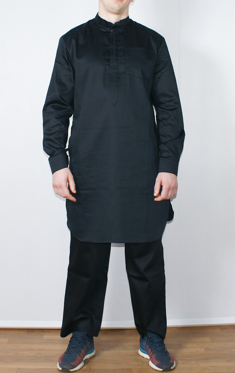 Абая чоловіча чорного кольору